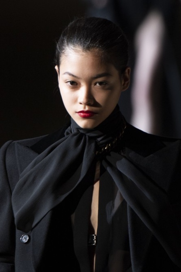 مجموعة سان لوران خريف وشتاء 2020-2021 من باريس