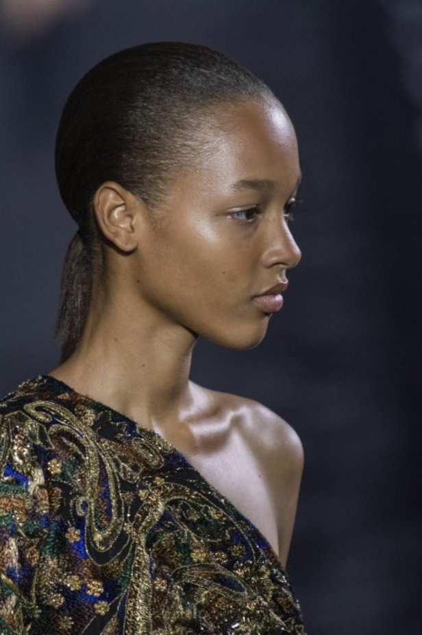 اسبوع الموضة في باريس 2019 مجموعة SAINT LAURENT لربيع وصيف 2020