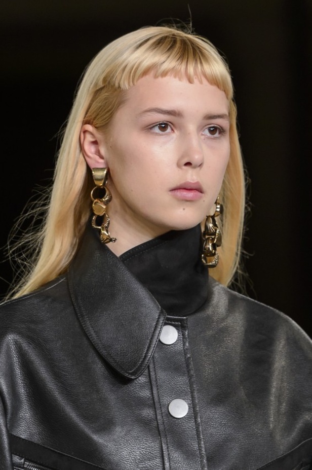 عرض أزياء ستيلا مكارتني لموسم خريف وشتاء 2017