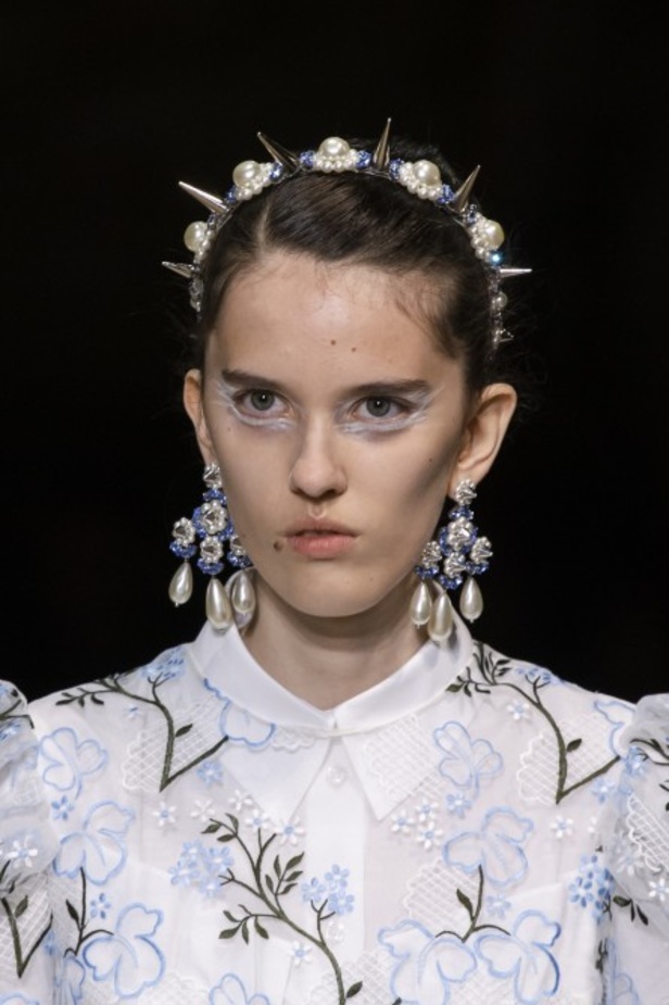 عرض مجموعة Simone Rocha ربيع وصيف 2019