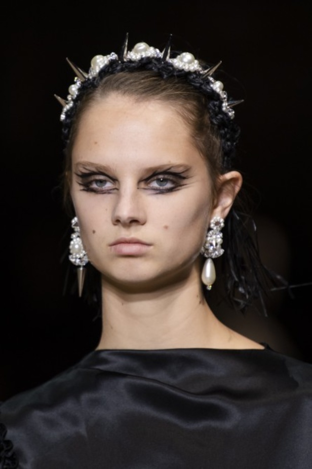 عرض مجموعة Simone Rocha ربيع وصيف 2019