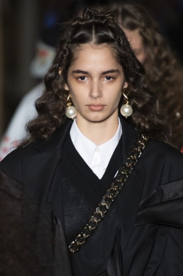 مجموعة الالبسة الفاخرة من SIMONE ROCHA لخريف وشتاء 2020-2021