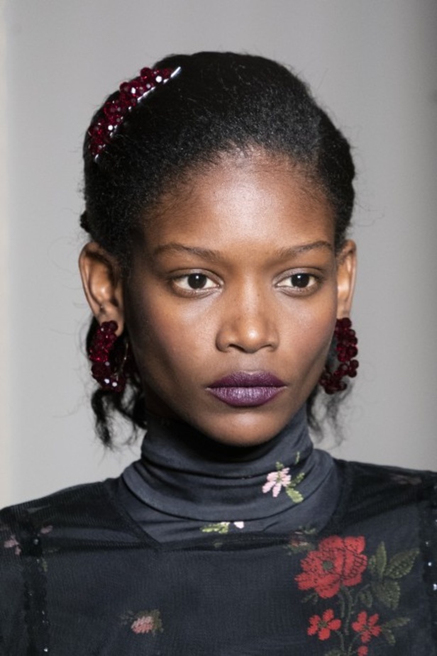 مجموعة  Simone Rocha لخريف 2019