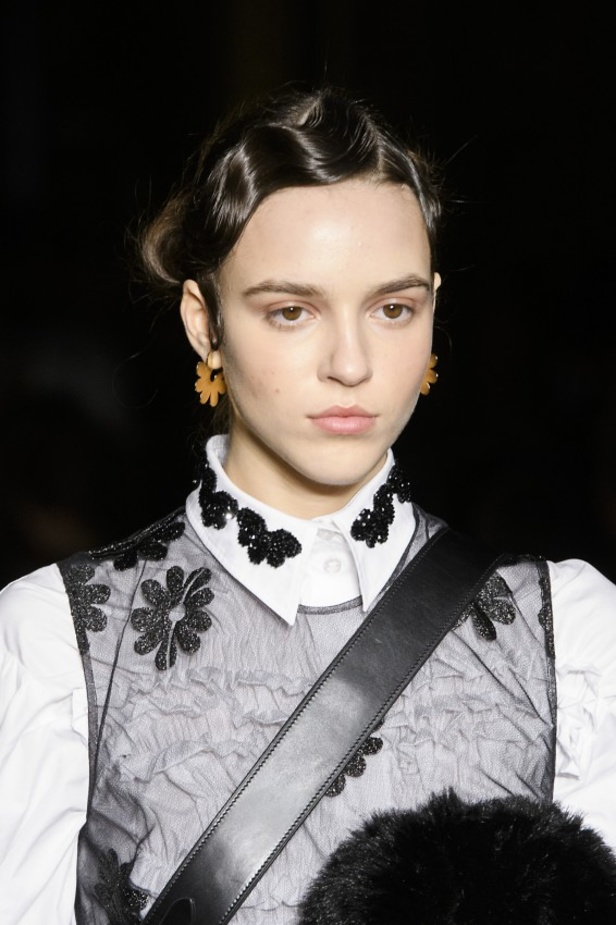 مجموعة سيمون روشا لخريف وشتاء 2017