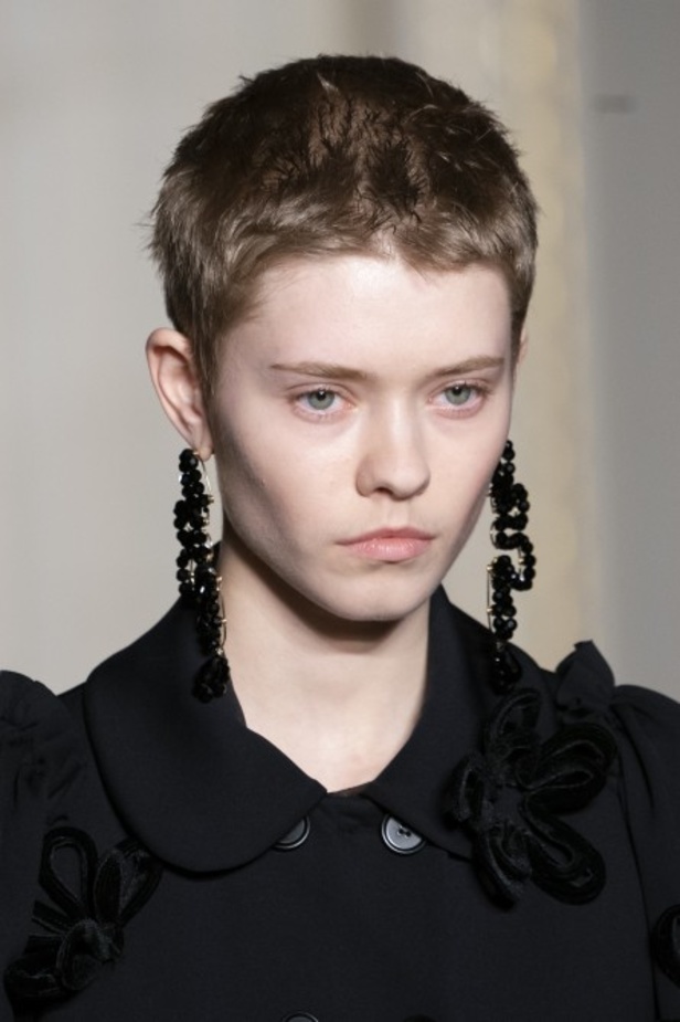 مجموعة  Simone Rocha لخريف 2019