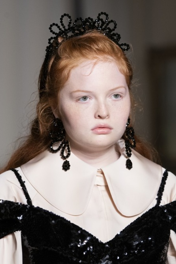 مجموعة  Simone Rocha لخريف 2019