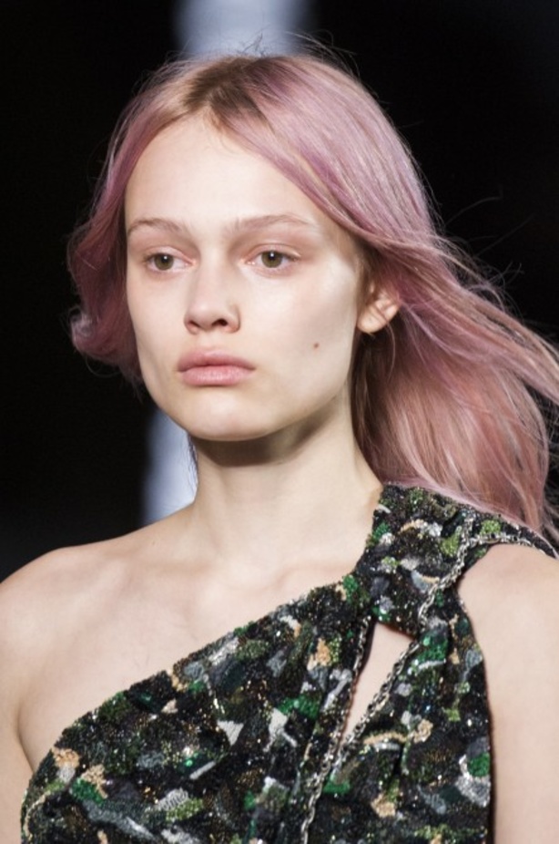 مجموعة Saint Laurent لربيع وصيف 2019