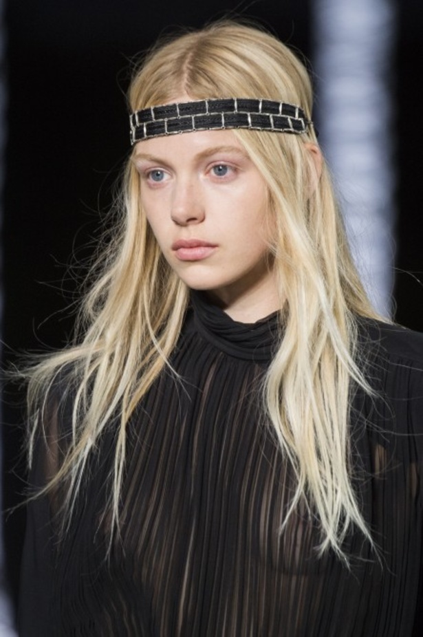 مجموعة Saint Laurent لربيع وصيف 2019