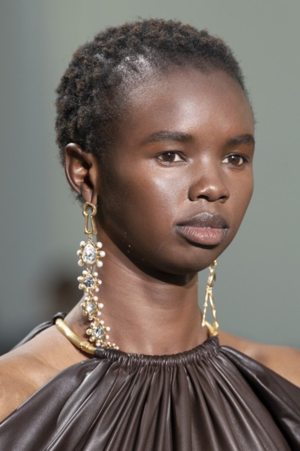 عرض ازياء سكياباريلي haute couture ربيع وصيف 2020 