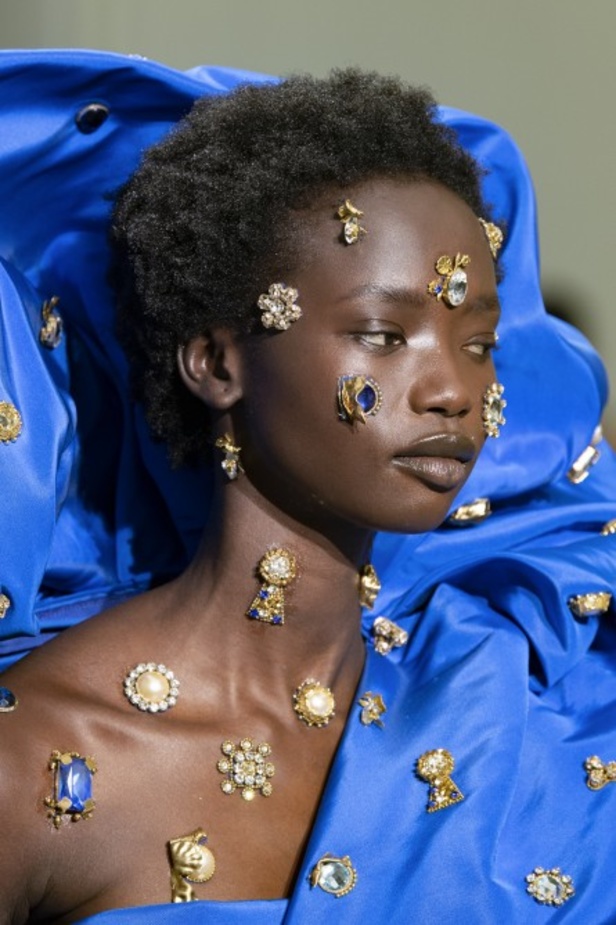 عرض ازياء سكياباريلي haute couture ربيع وصيف 2020 