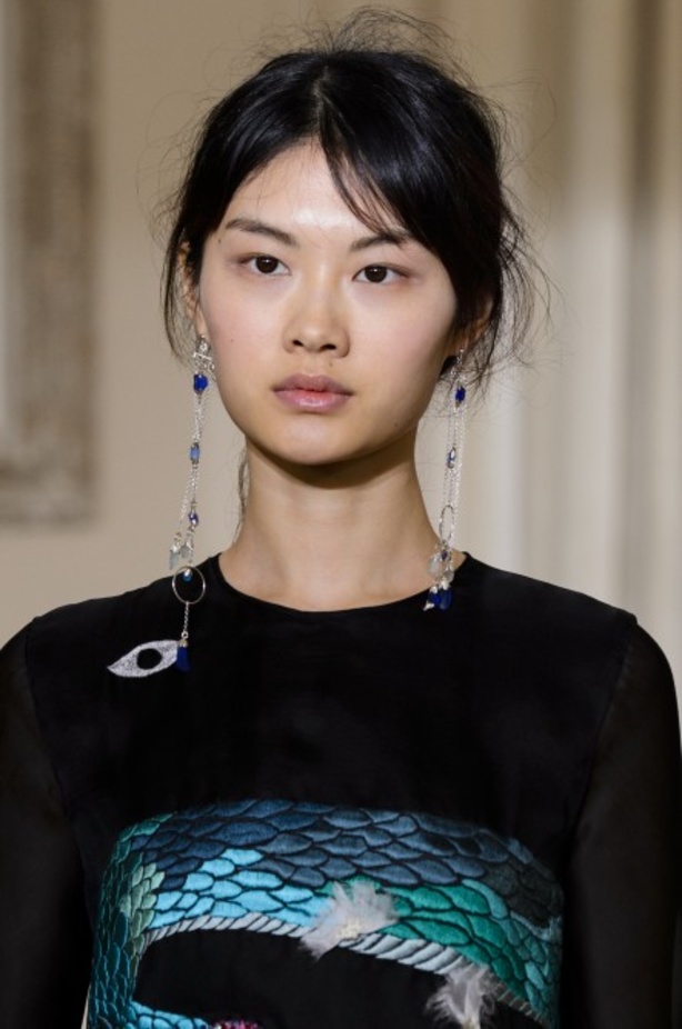 مجموعة "سكيابريلي" للهوت كوتو لموسم ربيع وصيف 2018