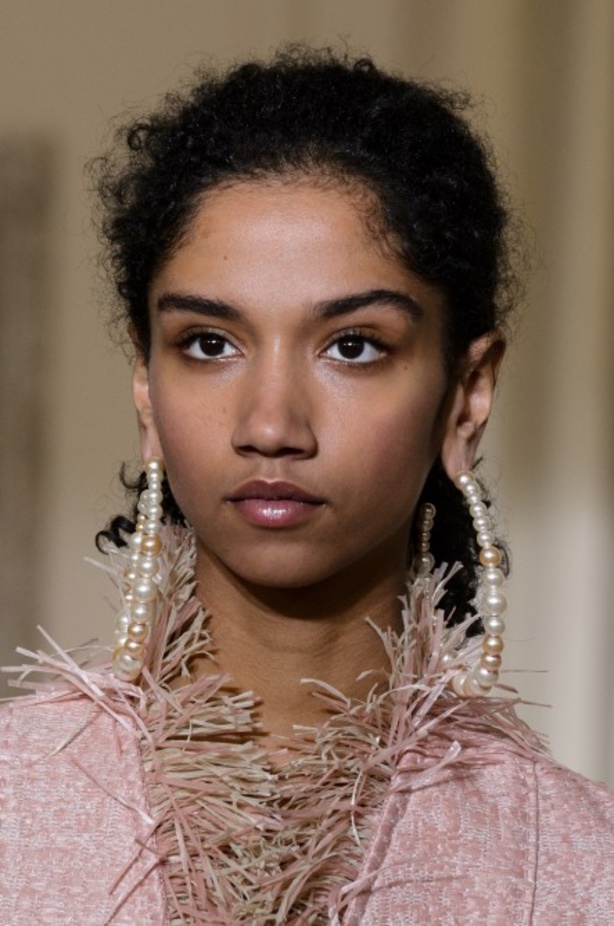 مجموعة "سكيابريلي" للهوت كوتو لموسم ربيع وصيف 2018