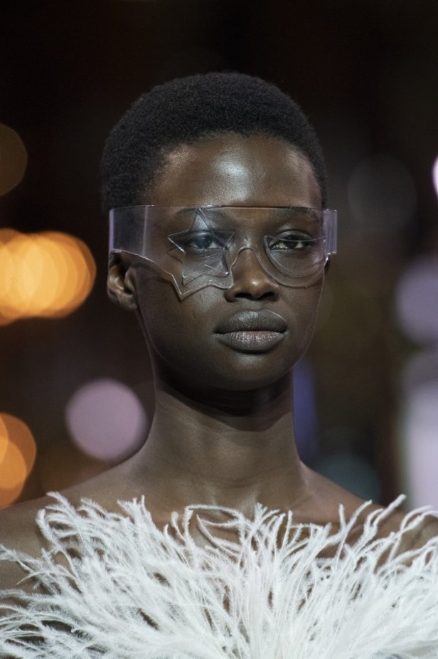 مجموعة سكياباريلي للهوت كوتور لربيع وصيف 2019