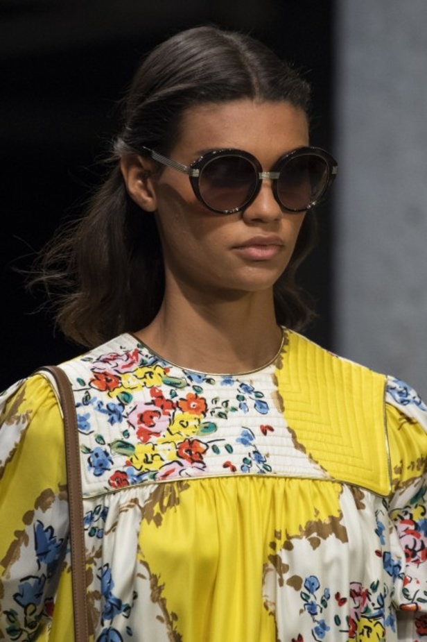 اكسسوارات TORY BURCH الفاخرة من اسبوع الموضة في نيويورك 2020