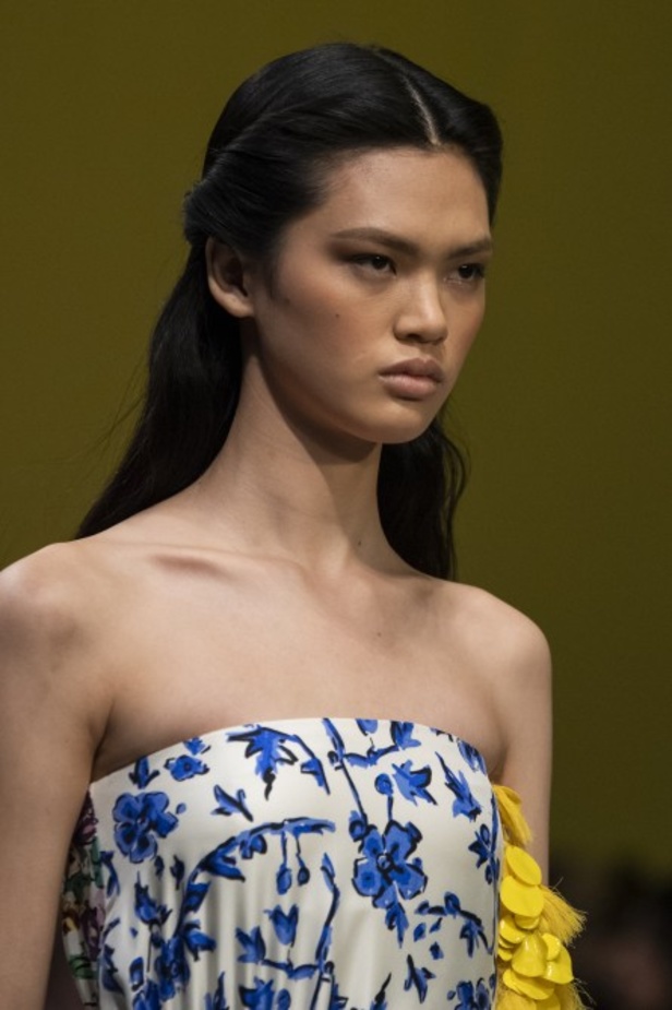 اكسسوارات TORY BURCH الفاخرة من اسبوع الموضة في نيويورك 2020