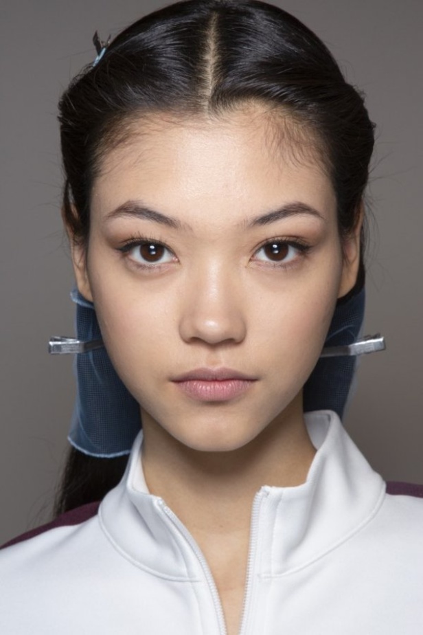 اكسسوارات TORY BURCH الفاخرة من اسبوع الموضة في نيويورك 2020