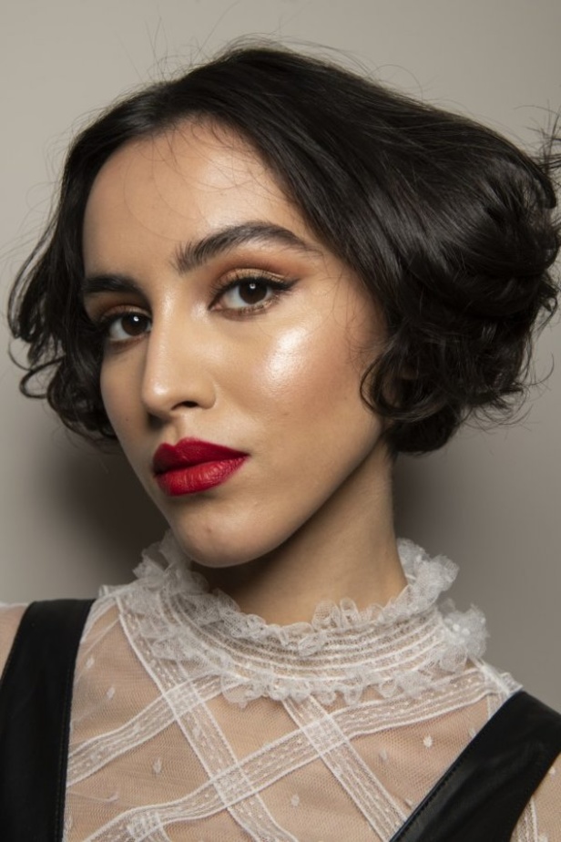 مجموعة TEMPERLEY LONDON من اسبوع الموضة في لندن لخريف وشتاء 2020/2021