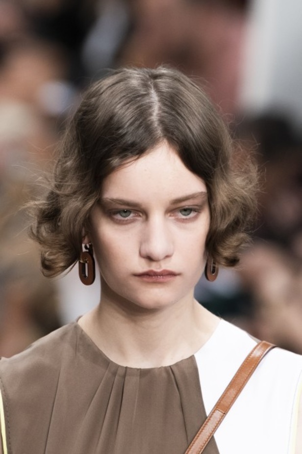 اسبوع الموضة في ميلان 2019 احذية TODS الفاخرة لربيع وصيف 2020