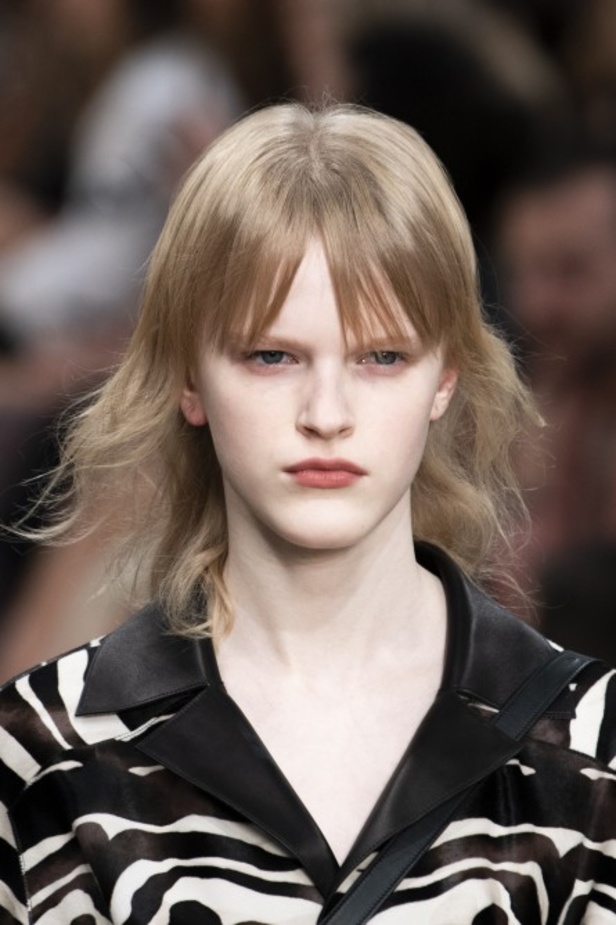 اسبوع الموضة في ميلان 2019 احذية TODS الفاخرة لربيع وصيف 2020