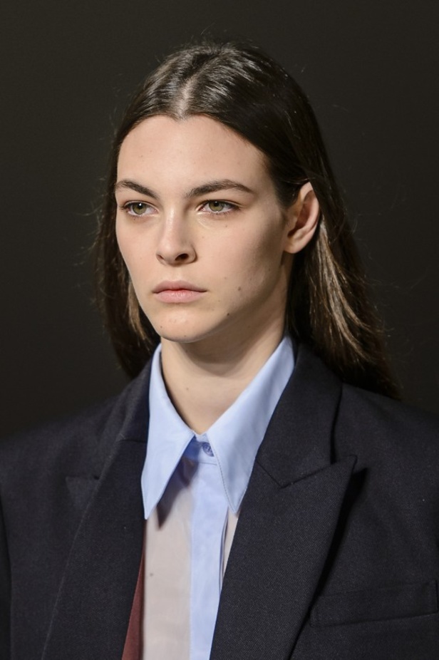 مجموعة فيكتوريا بيكهام للألبسة الجاهزة لخريف و شتاء 2017