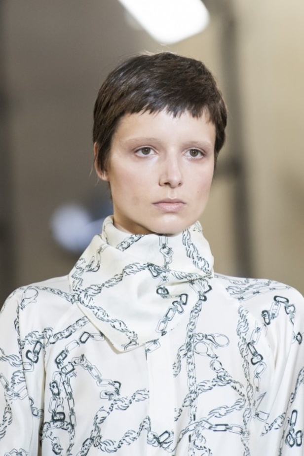 مجموعة فيكتوريا بيكهام لموسم خريف وشتاء 2019-2020