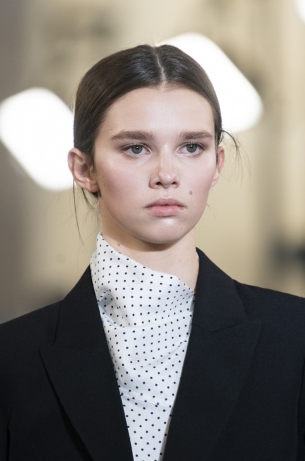 مجموعة فيكتوريا بيكهام لموسم خريف وشتاء 2019-2020