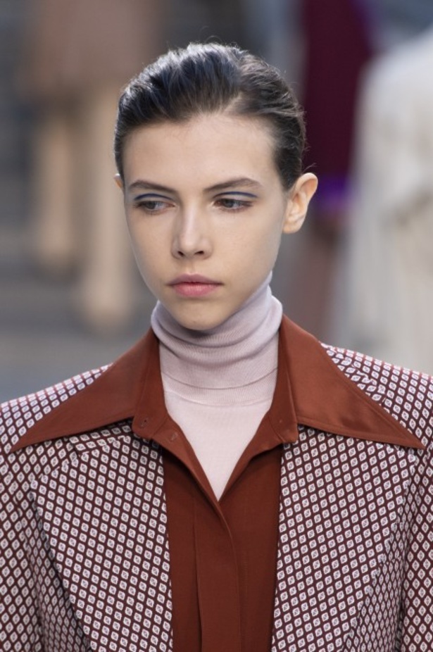 اسبوع الموضة في لندن 2019  عرض أزياء VICTORIA BECKHAM لربيع وصيف 2020