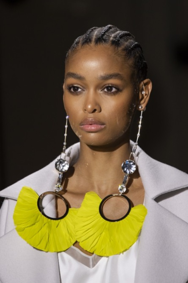 عرض مجموعة  دار Maison Valentino للأزياء الراقية ربيع وصيف 2020