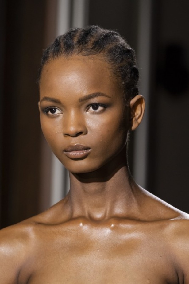 عرض مجموعة  دار Maison Valentino للأزياء الراقية ربيع وصيف 2020