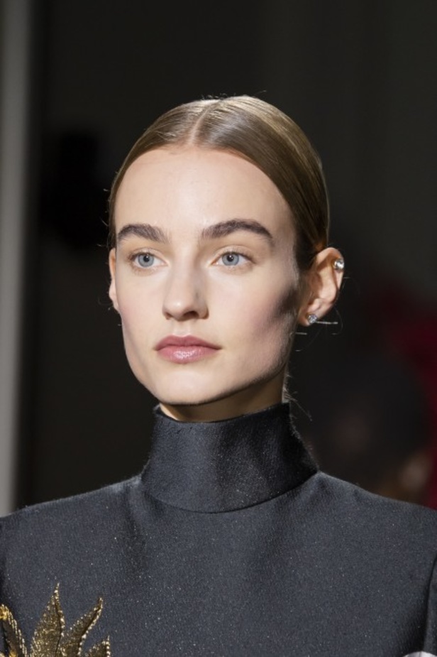 عرض مجموعة  دار Maison Valentino للأزياء الراقية ربيع وصيف 2020