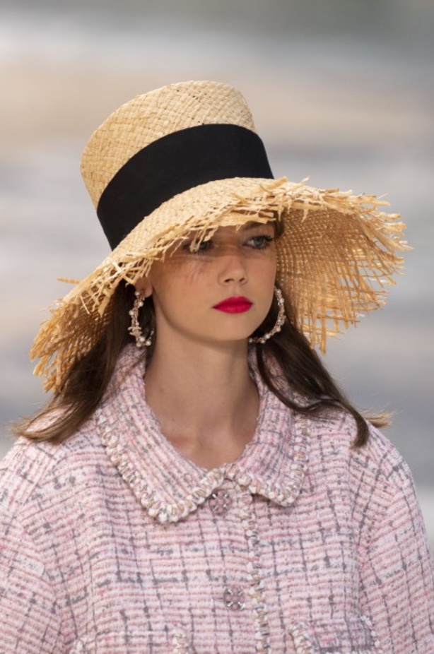 عرض أزياء "شانيل" Chanel لربيع وصيف 2019 !