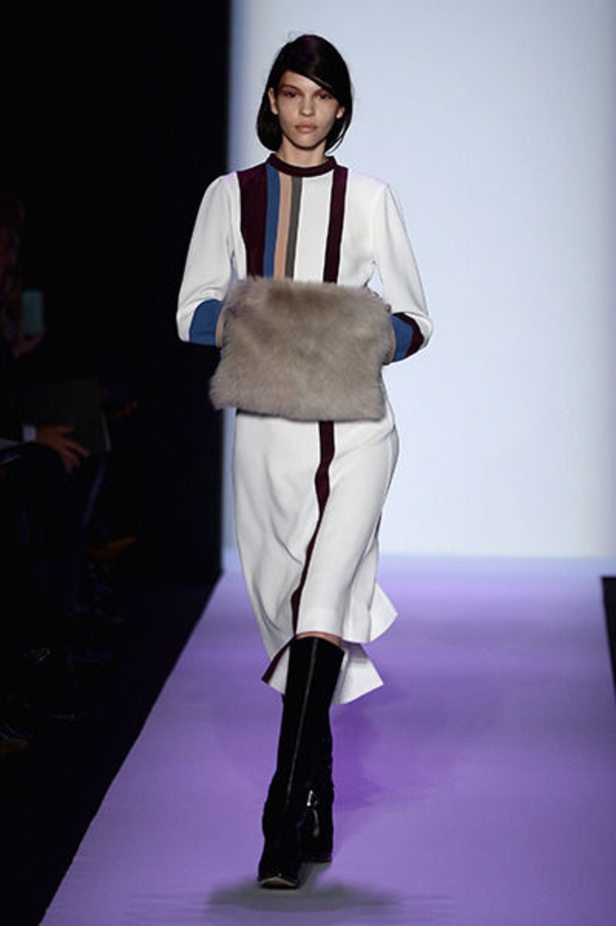 BCBGMAXAZRIA: أناقة عملية وبساطة راقية