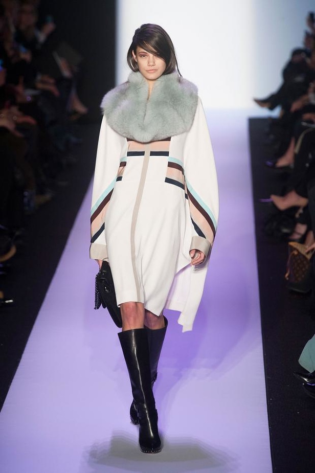 BCBGMAXAZRIA: أناقة عملية وبساطة راقية