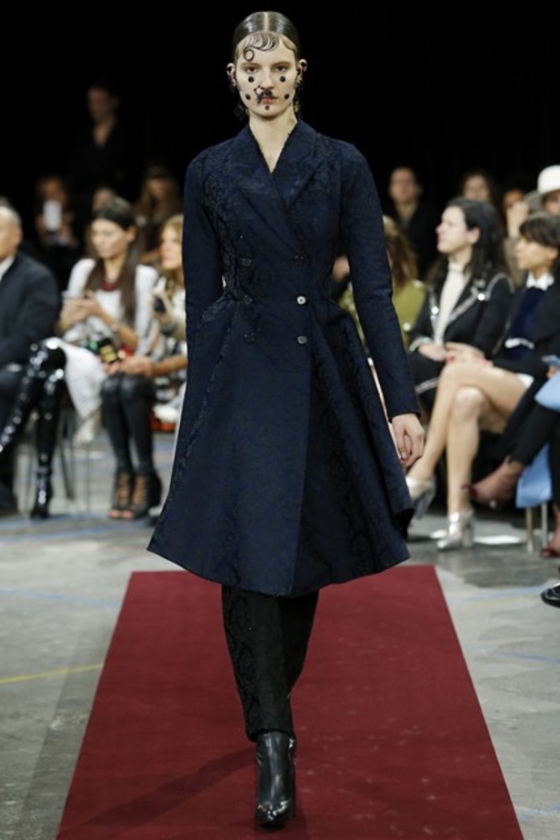 Givenchy بين الأسلوب الفيكتوري والهندي! 