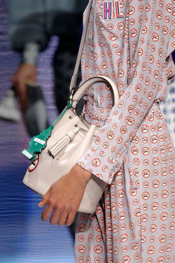 مجموعة Anya Hindmarch تراعي السلامة المرورية!