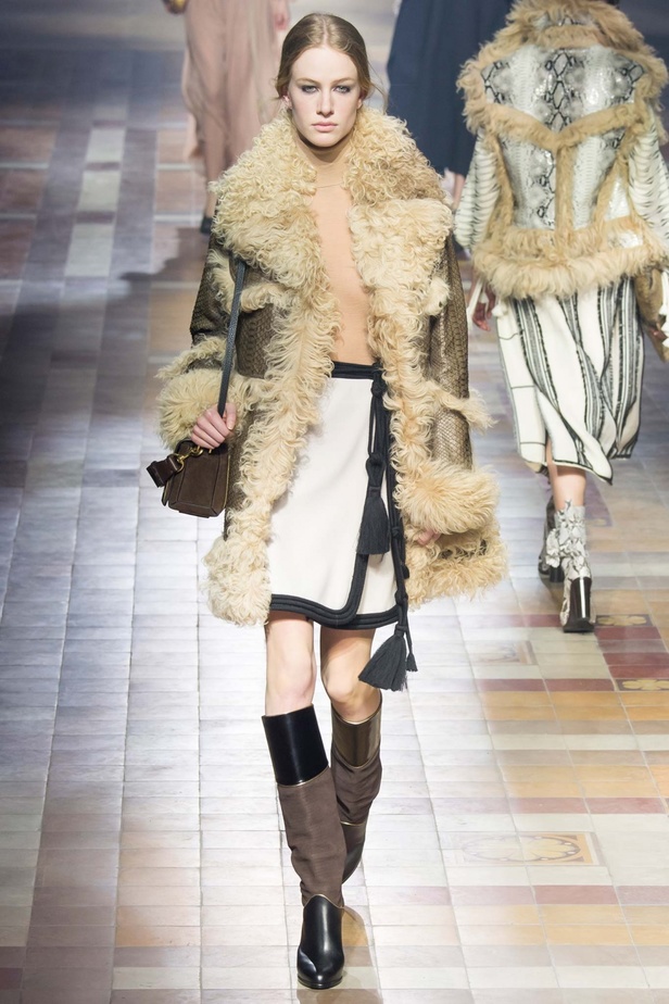 Lanvin تقدم أجمل مجموعاتها وتستوحيها من كازابلانكا