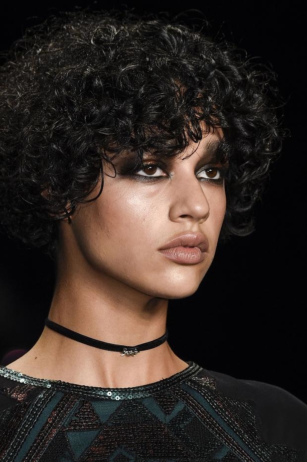 وشوم الجلد تغزو تصاميم Tadashi Shoji في نيويورك