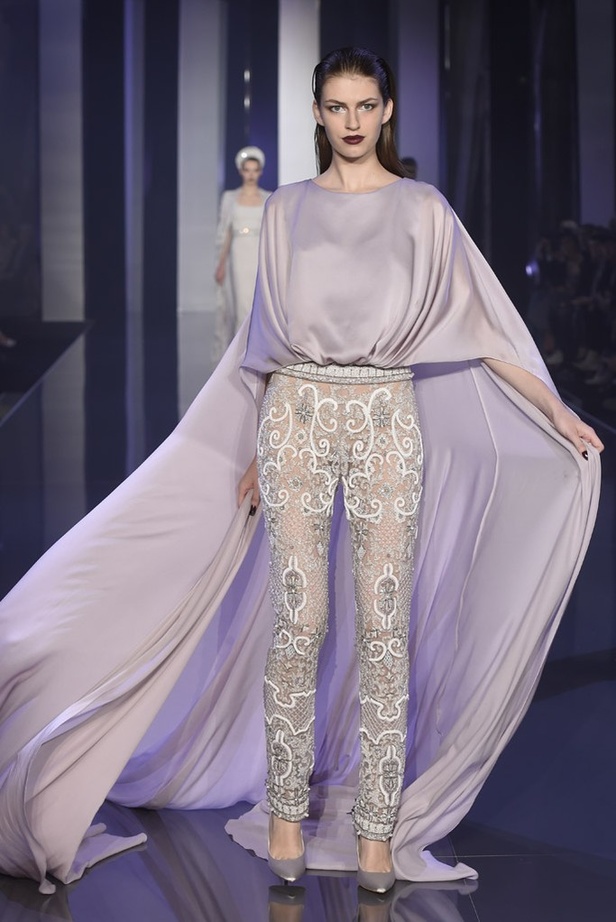 Ralph & Russo مجموعة تحبس الأنفاس!