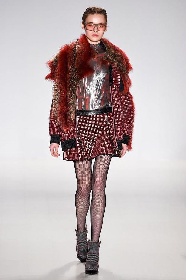 الكاروهات والأقمشة المطبّعة في عرض  Custo Barcelona