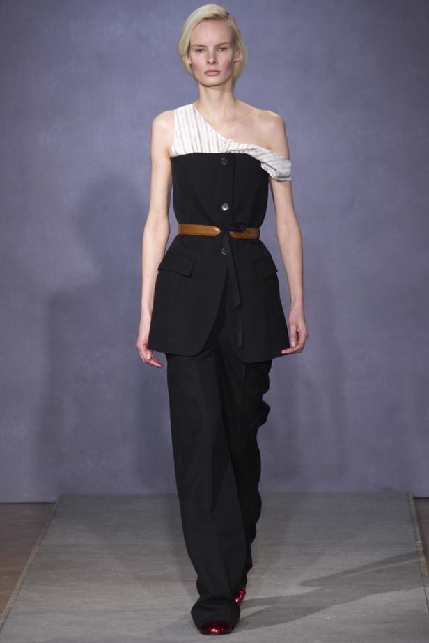 أناقة انكليزية من دار Martin Margiela الفرنسية