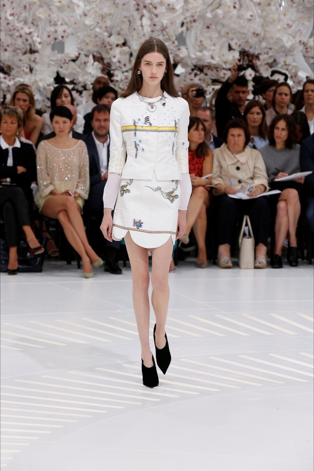 أميرات Christian Dior بين التاريخ والمستقبل