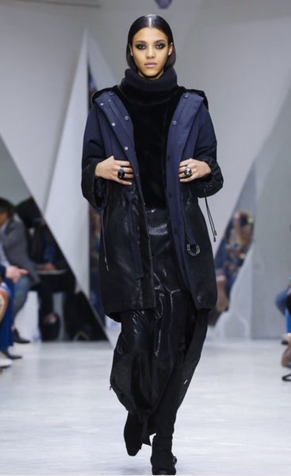 عرض Pascal Millet الأناقة في البساطة!