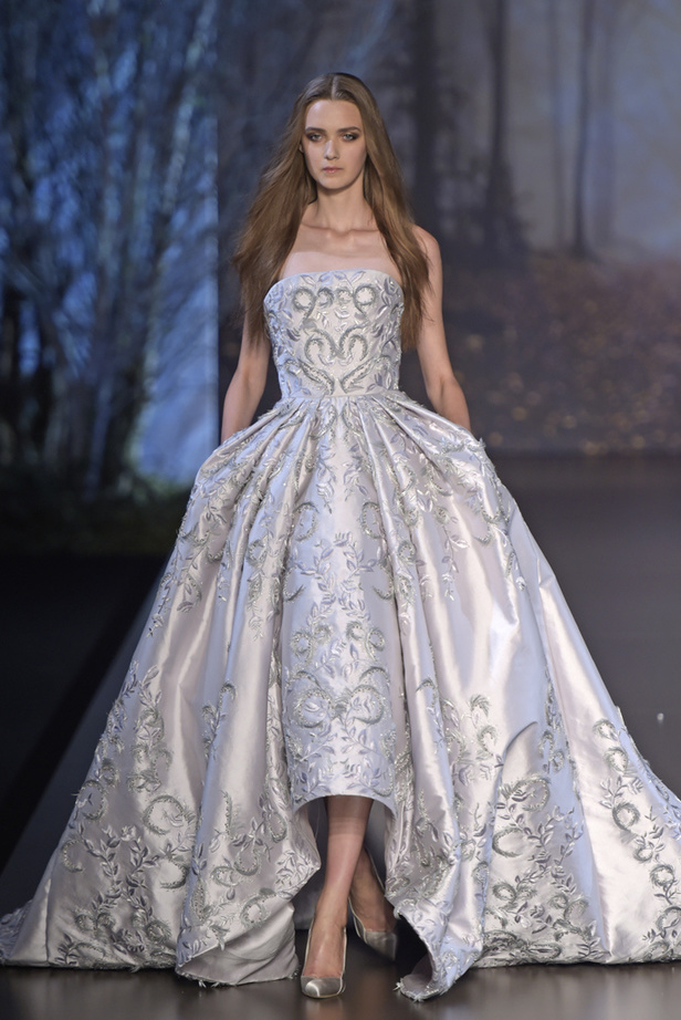 دعوة إلى حديقة Ralph&Russo المسحورة 