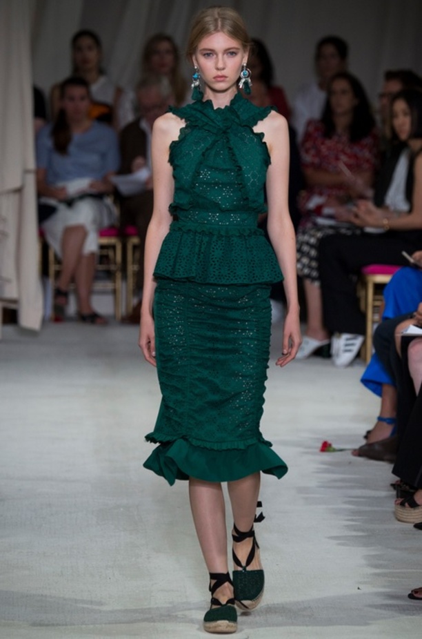 مجموعة Oscar de la Renta لربيع و صيف 2016