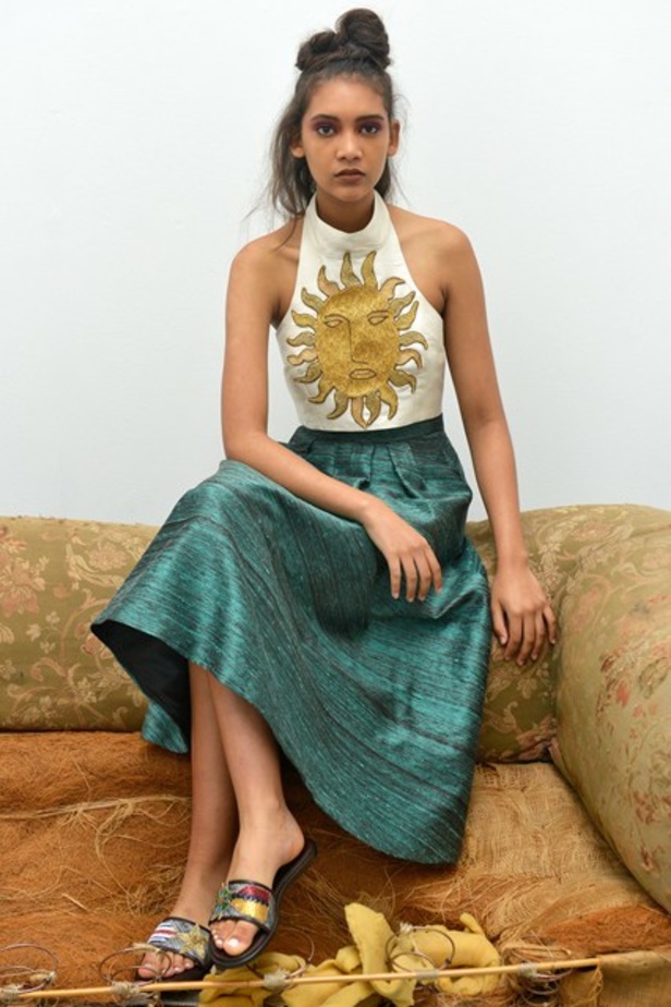 مجموعة Tata Naka لربيع و صيف 2016