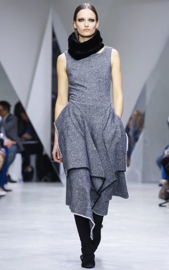 عرض Pascal Millet الأناقة في البساطة!