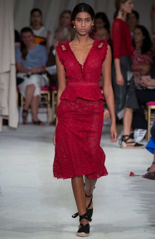 مجموعة Oscar de la Renta لربيع و صيف 2016