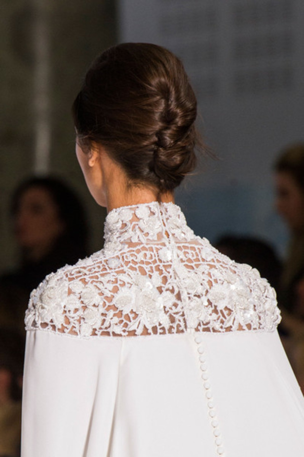 عرض "رالف أند روسو" للأزياء الفاخرة لربيع وصيف 2016