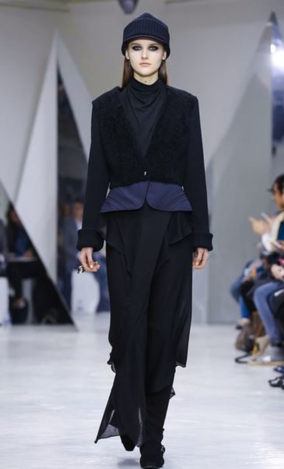 عرض Pascal Millet الأناقة في البساطة!