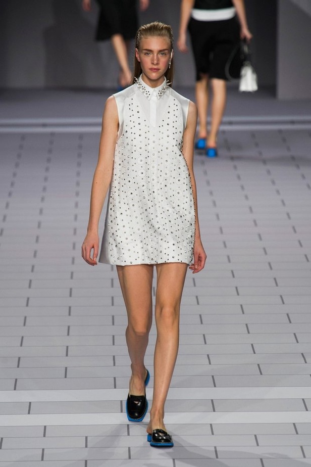 Viktor and Rolf : الزي المدرسي الكلاسيكي...